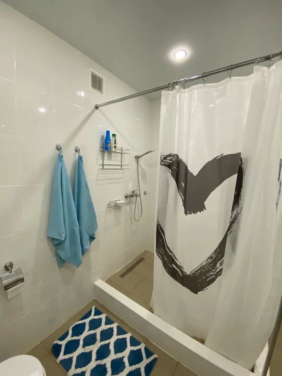 Новый высотный дом рядом с домом Павлова