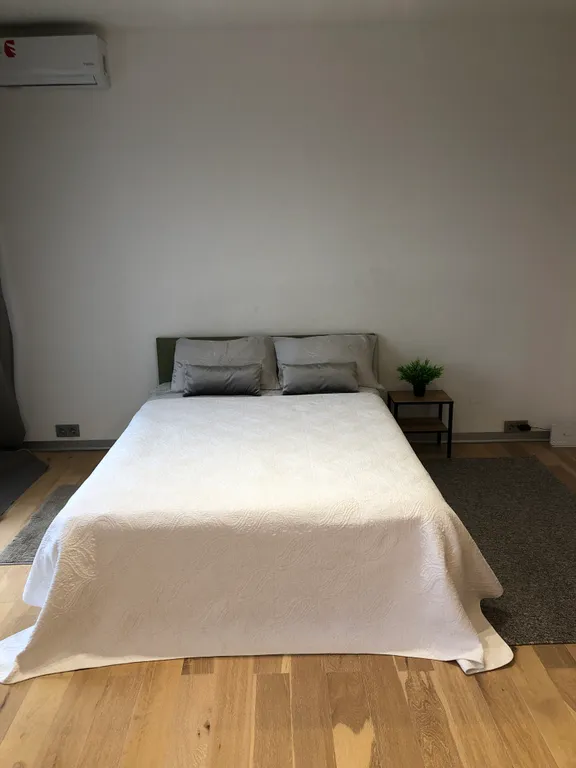 Уютная студия в скандинавском стиле