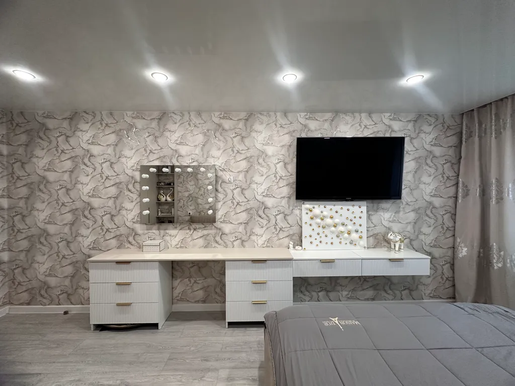 Квартира Квартира Шикарная трёхкомнатная для большой семьи — Лазаревское