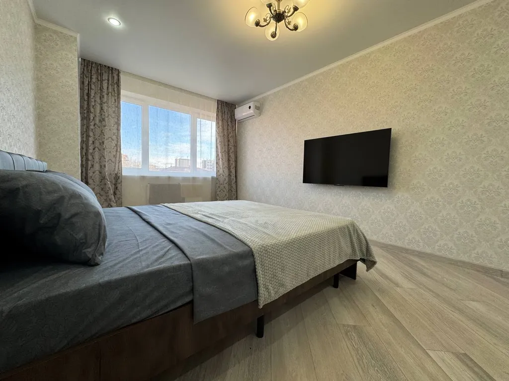 Квартира Шикарная двухкомнатная квартира с лоджией — Ростов-на-Дону