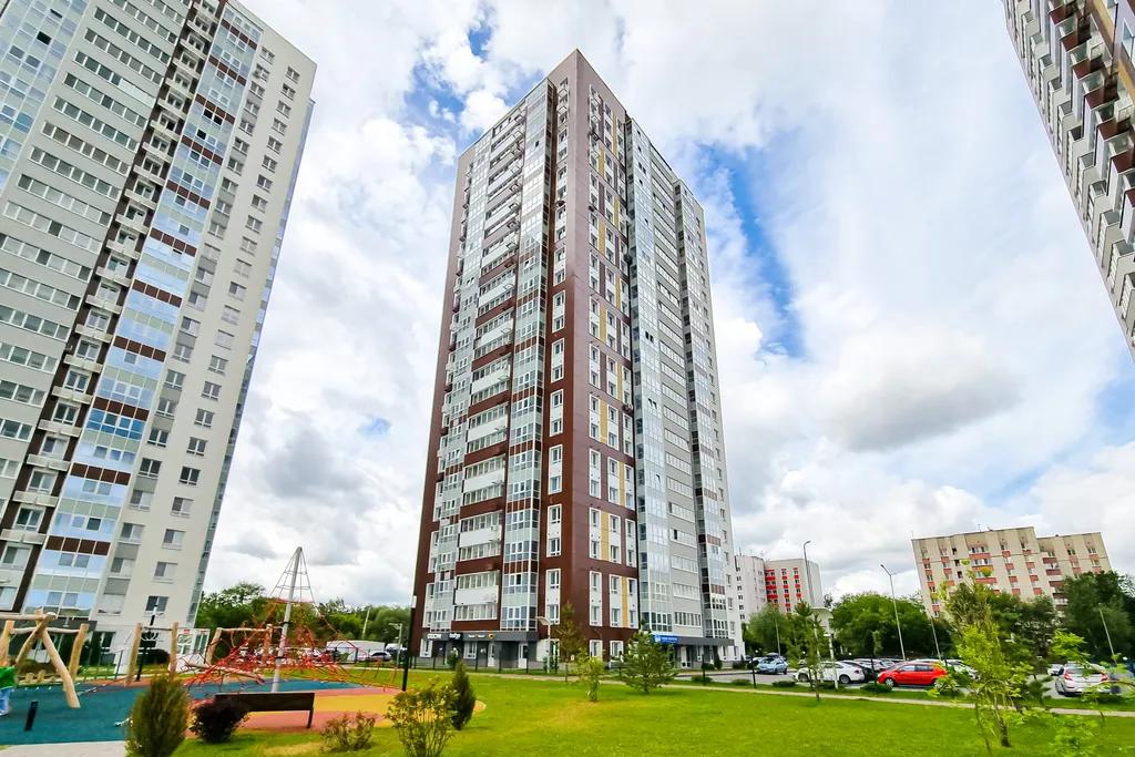 Студия Брутальный лев с панорамным видом на набережную реки