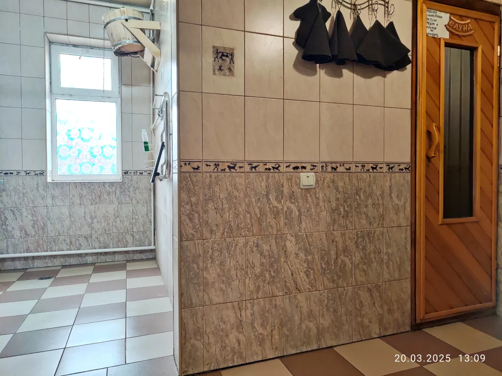 Дом "Тульский пряник", рядом с термальным источником "Псыгупс".