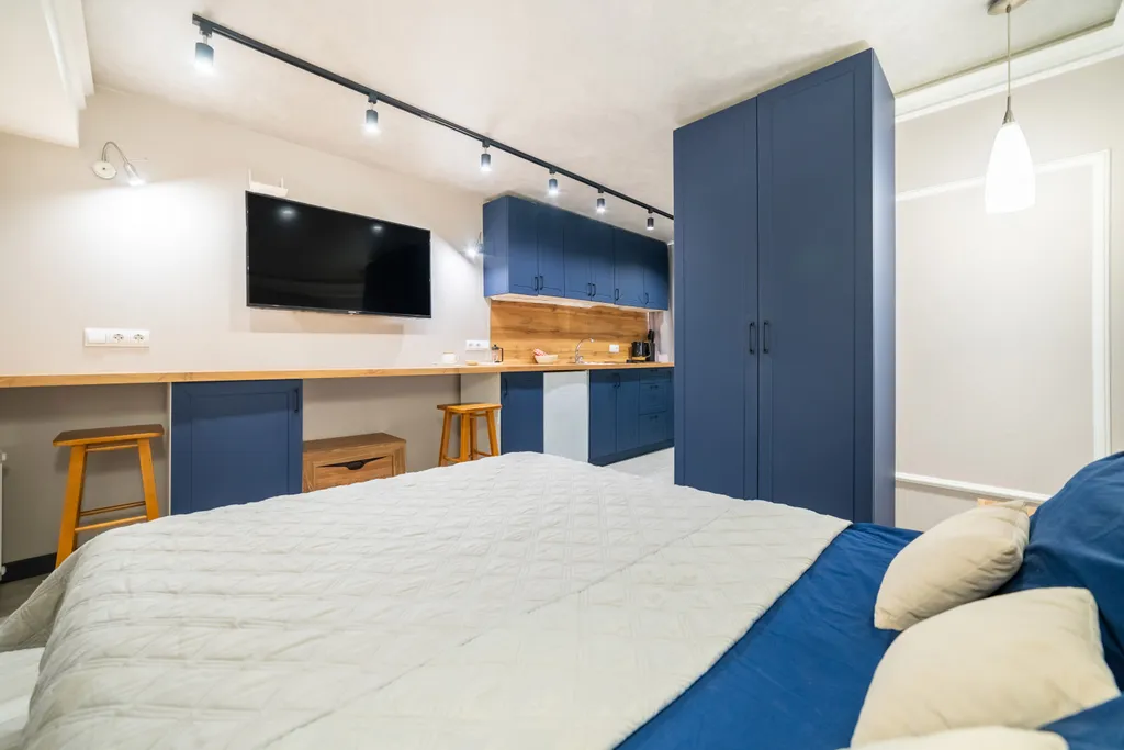 Синяя студия в ЖК Гринберг в горах