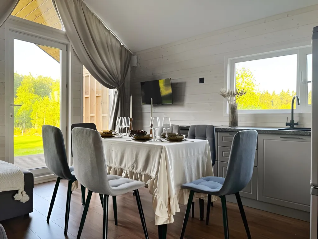 Коттедж Шестиместный дом с баней у леса в Berezkino Village — Можайск