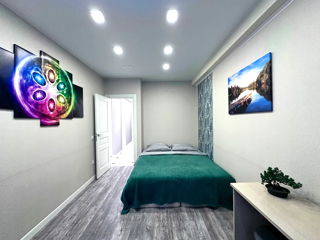 3-комнатная Люкс на Энтузиастов