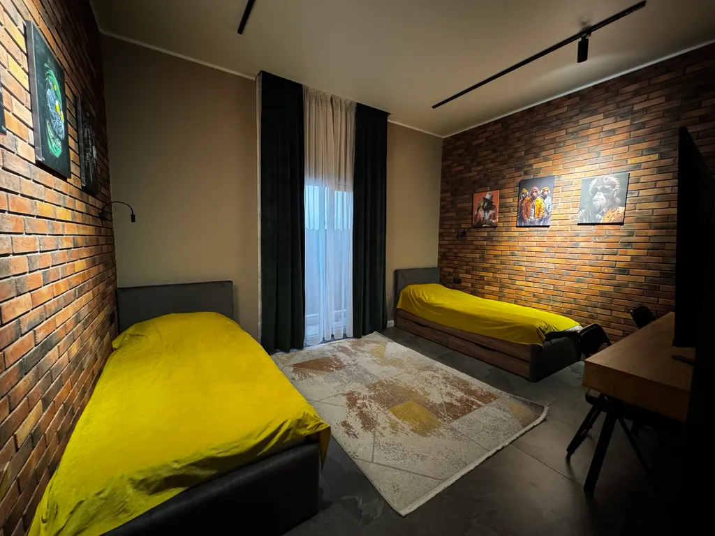 Дом в тихом месте, со своим минипляжем