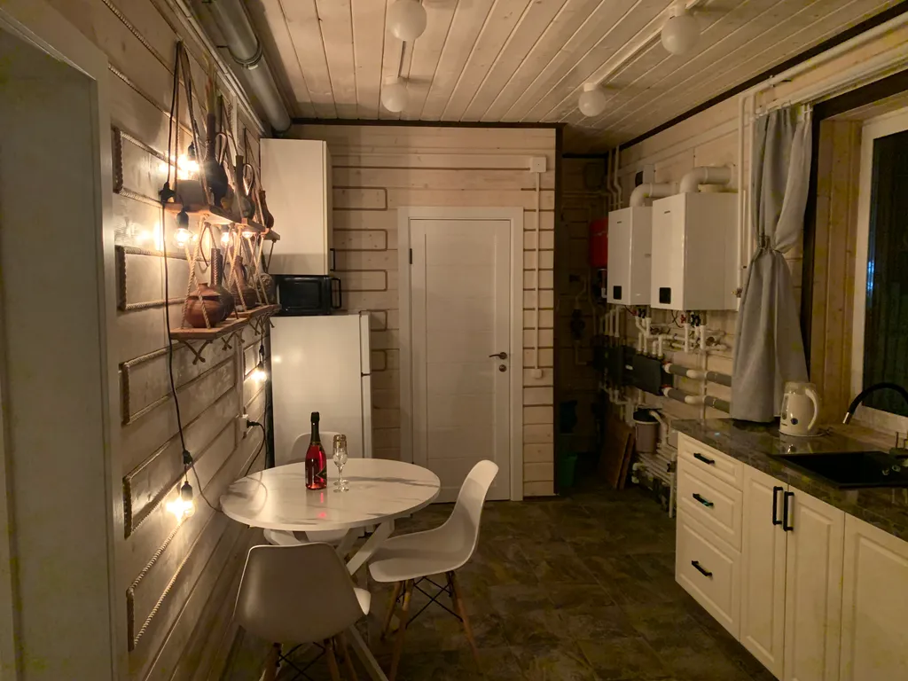 Новый уютный дом-баня с банным чаном у соснового леса