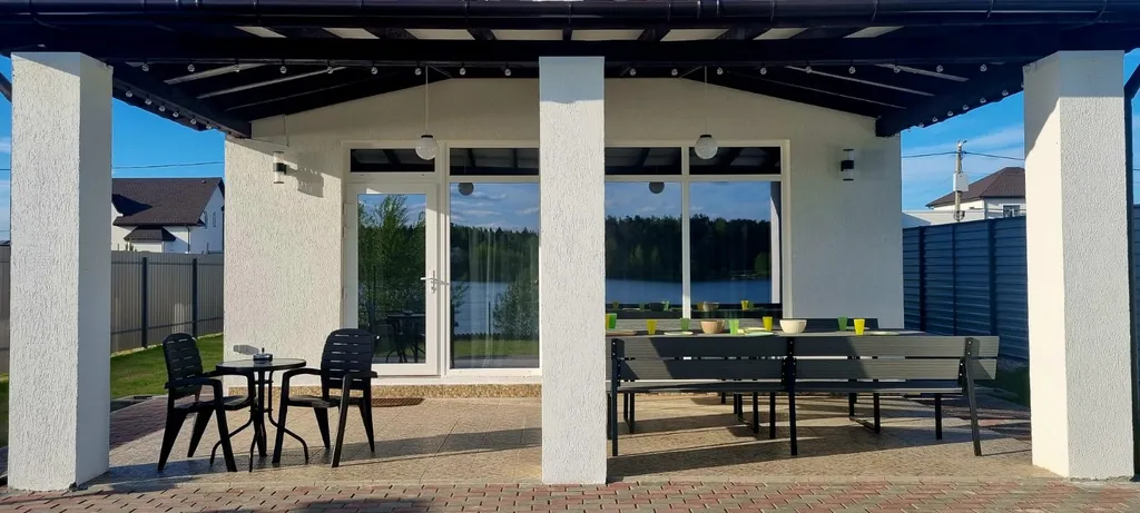 Дом Мечта на берегу на озере с собственным пляжем и сауной в доме