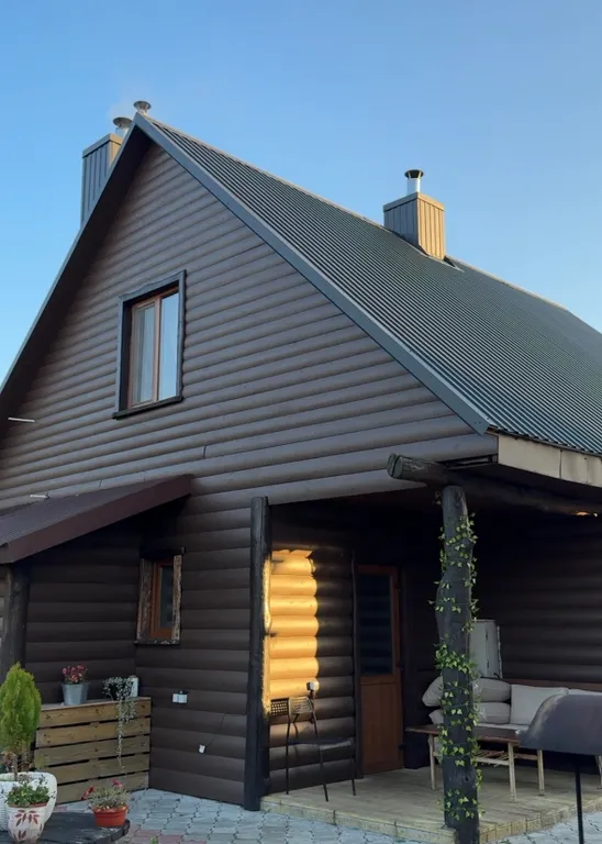 Дом с баней и бассейном