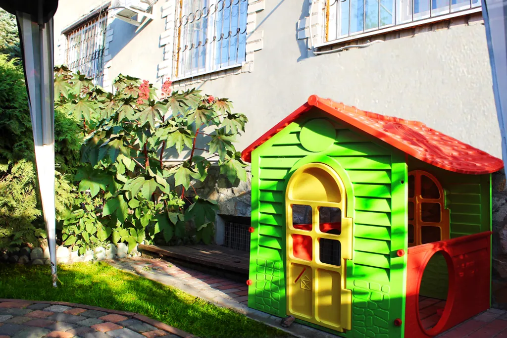 Коттедж у моря со своим двором до 11 человек, беседка, костровая чаша.