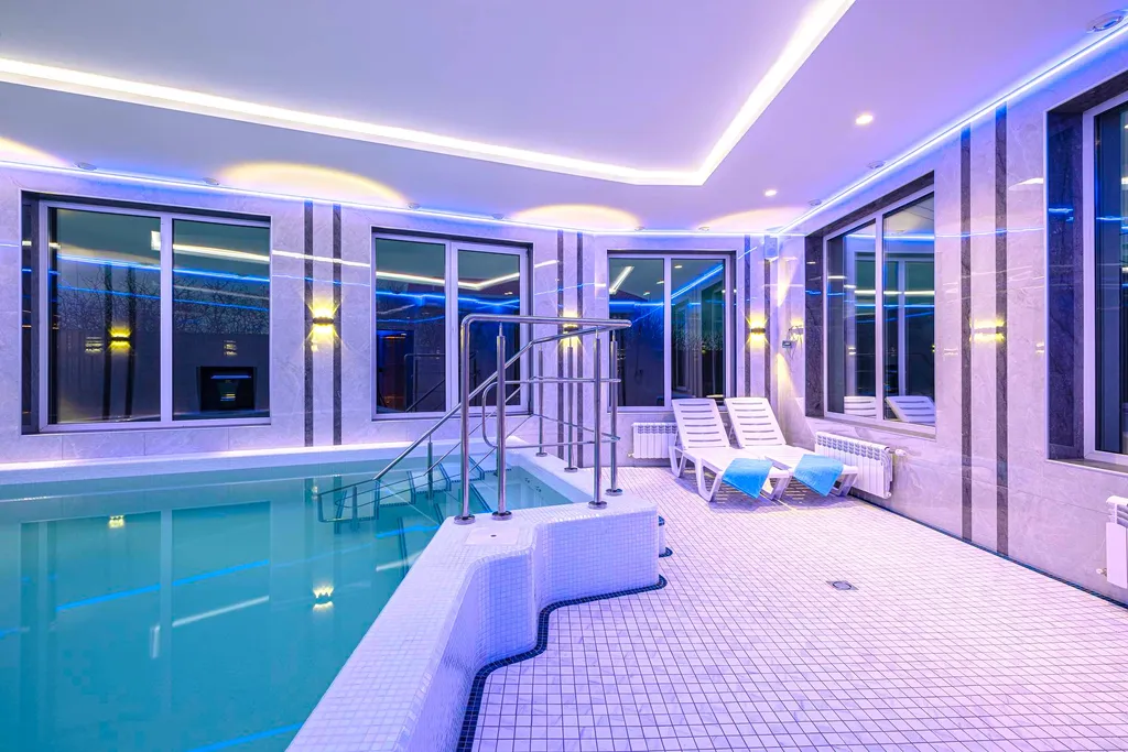 Частный дом с Бассейном