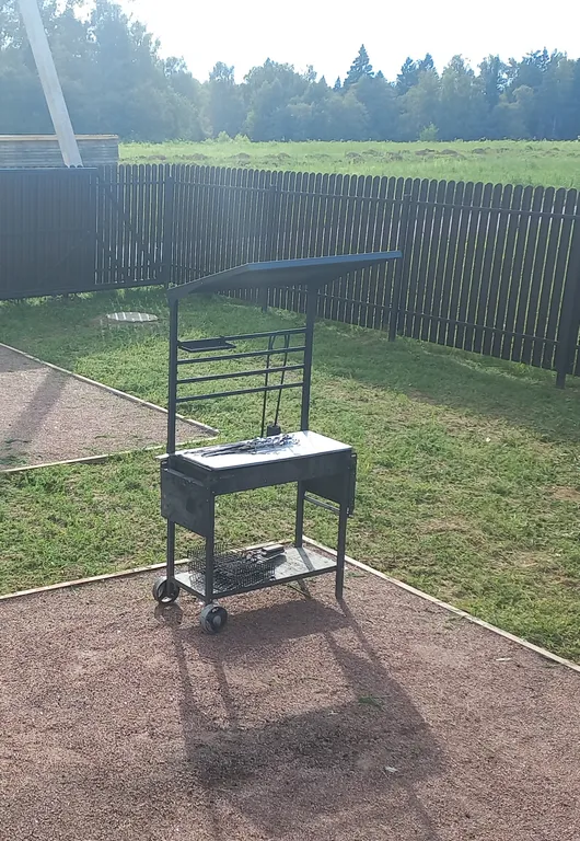 Дом с сауной на краю леса