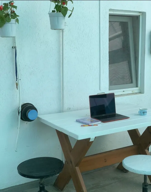 Коттедж Дом у моря с песчаным пляжем и лебедями — Евпатория