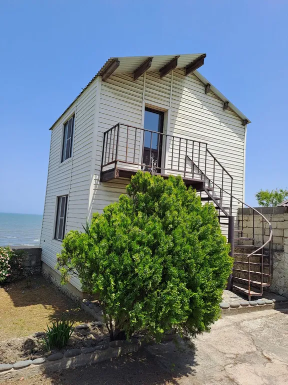 Дача у моря черные пески