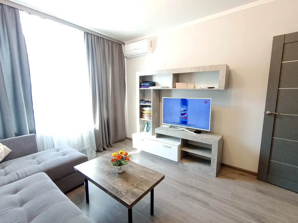 Квартира Квартира Дизайнерская 1-комнатная с евроремонтом на Левенцовке — Ростов-на-Дону