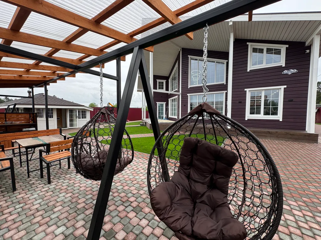 Новый коттедж с сауной и бассейном