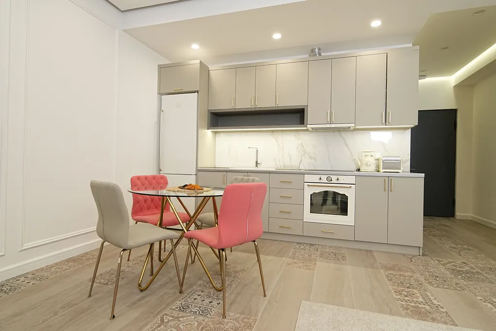 Дизайнерские апартаменты в центре города с 2-мя спальнями