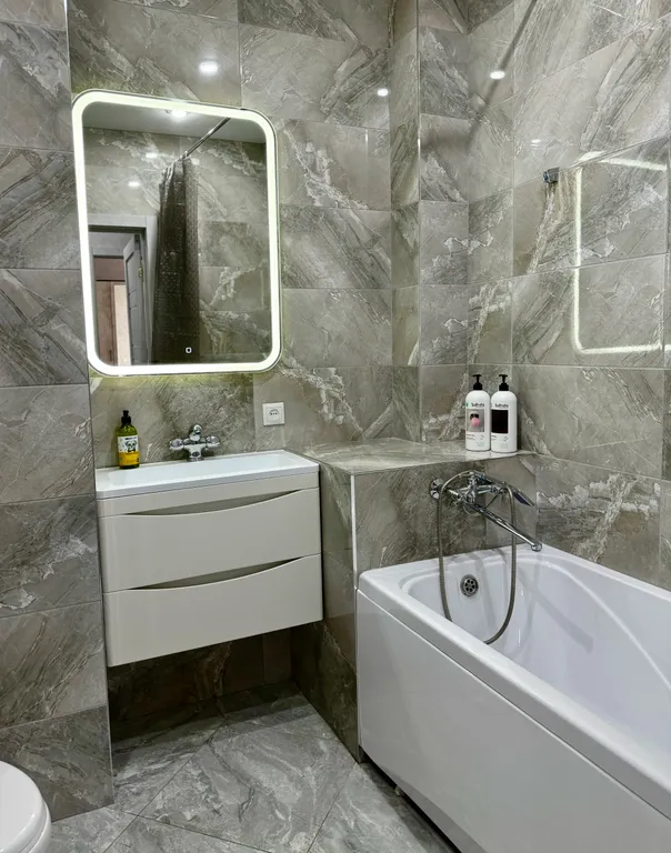 Квартира с прекрасным видом из окон, аэропорт в 5 минутах