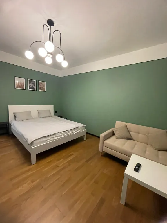 Новая солнечная квартира в центре города