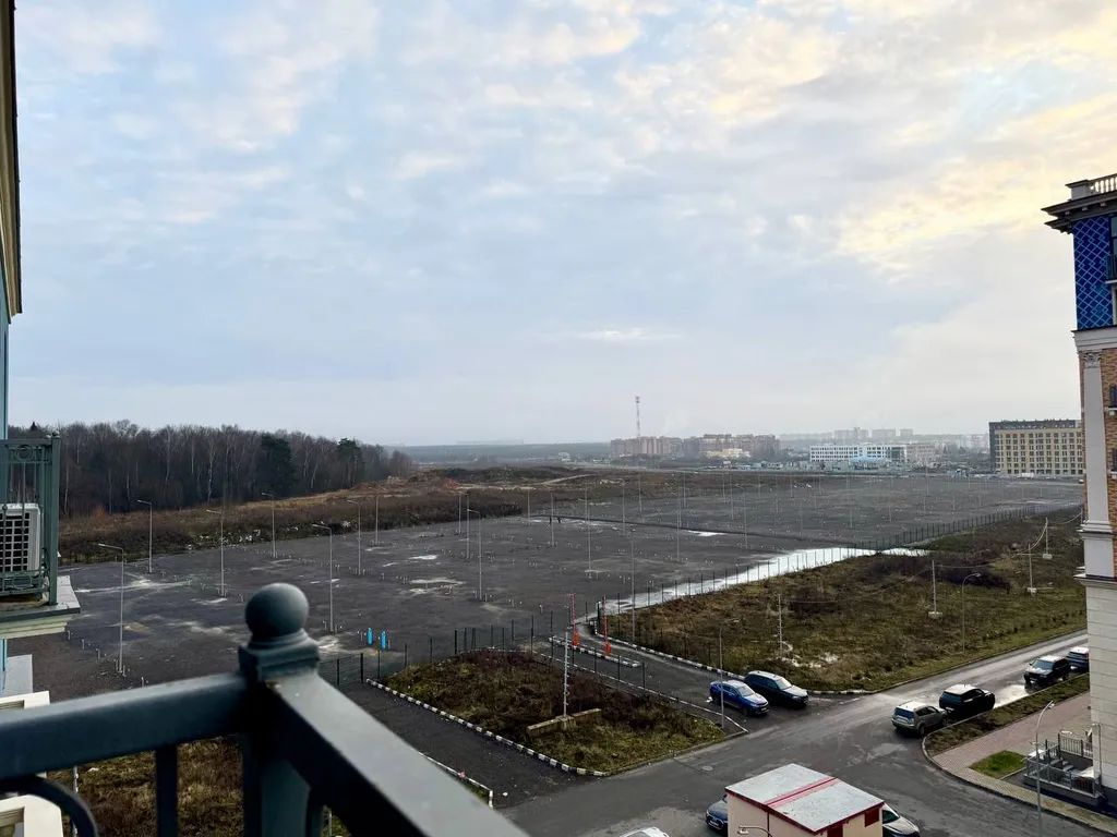 Двухкомнатная квартира с балконом в Лайково