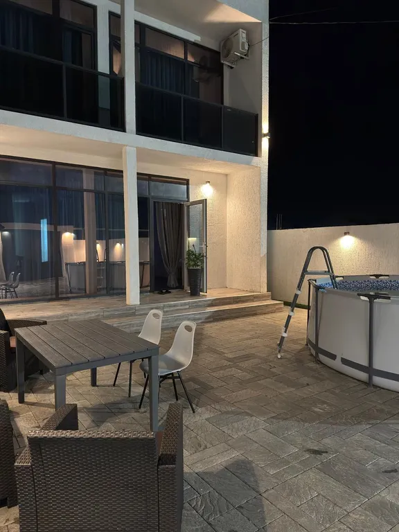 Дом рядом с морем