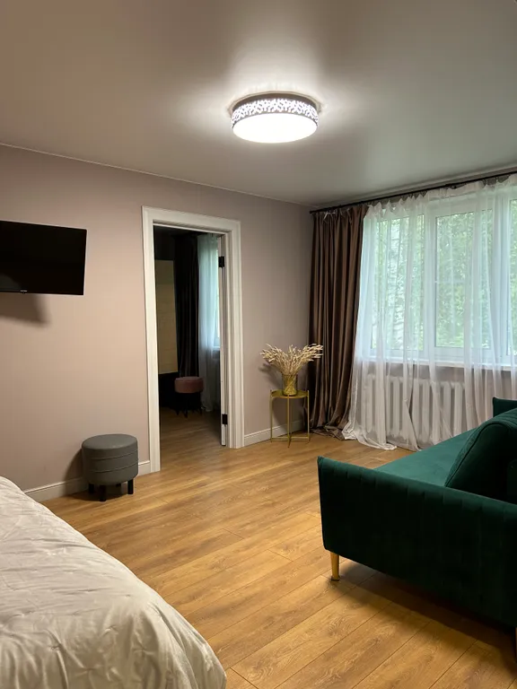 Улучшенный двухкомнатный апартамент