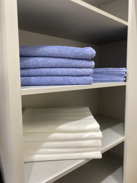 Двухкомнатная квартира с балконом в центре города