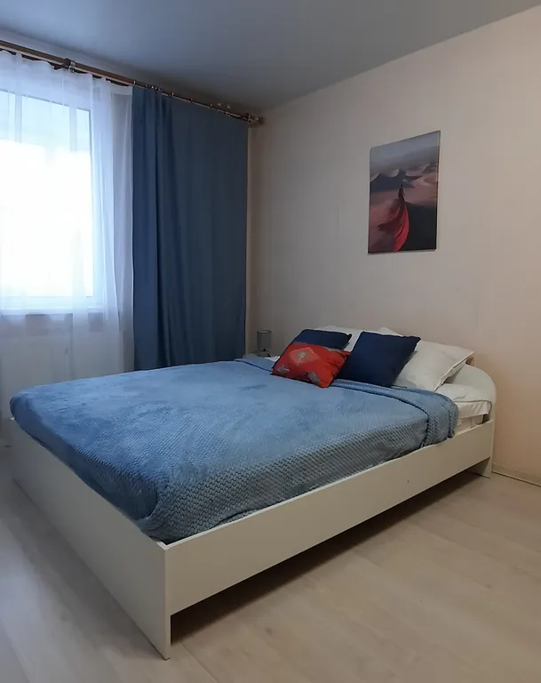 Просторная квартира-студия рядом с трассой М8 — аренда посуточно в Вологда