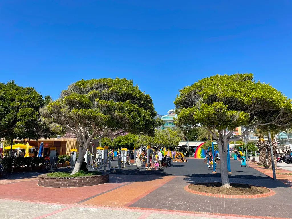 SA Apartments! Luxury 2bd Flat 350m to the Cleopatra Beach