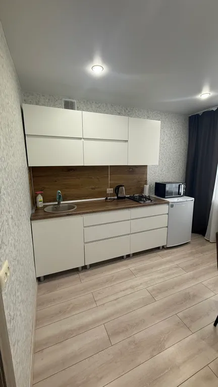 Однокомнатная квартира с хорошим ремонтом