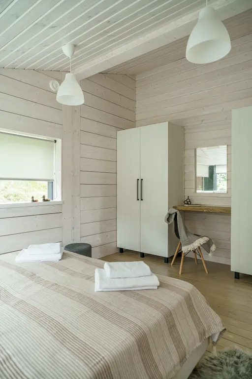 Просторный семейный коттедж у залива