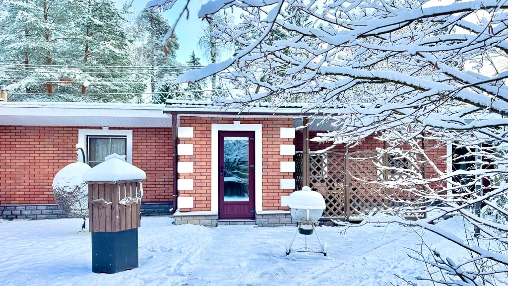 Коттедж Уютный домик с баней — аренда посуточно в Всеволожск