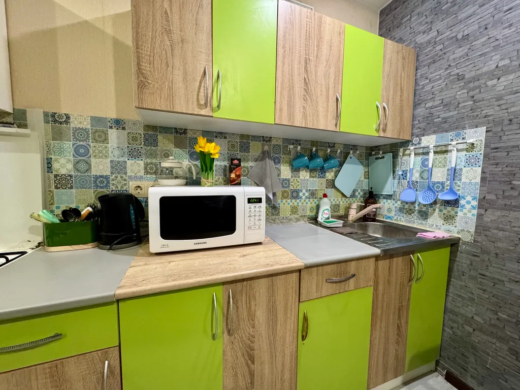 1-км. квартира на 5 спальных мест, рядом река Волга