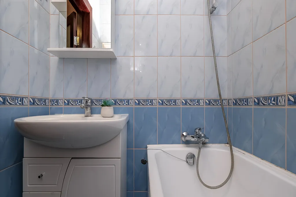 Современная квартира возле МНТК имени Федорова