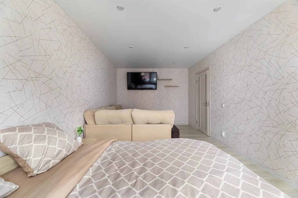 Двухкомнатная квартира на 8 спальных мест у аэропорта