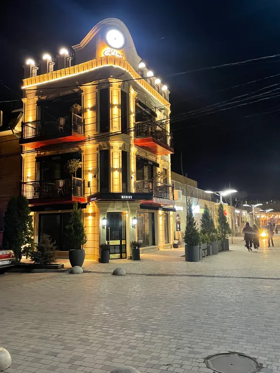 Уютная квартира в центре города рядом с фонтаном и с видом на крепость