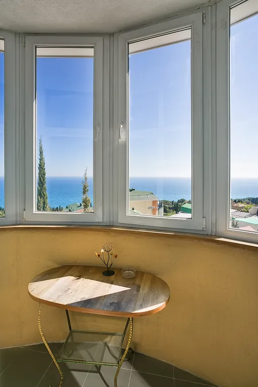 Квартира-студия в Мисхоре с видом на море