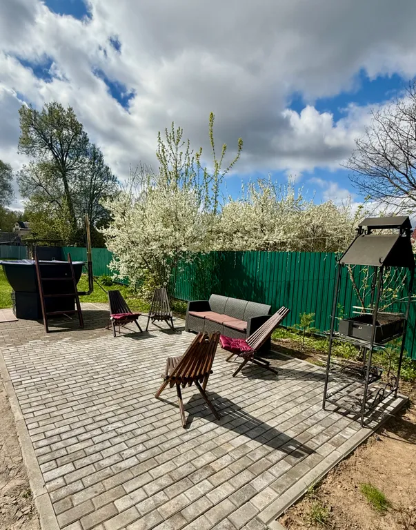 Коттедж Саввушка с видом на монастырь