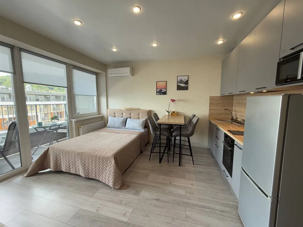 Стильная студия, панорамный вид на море и горы