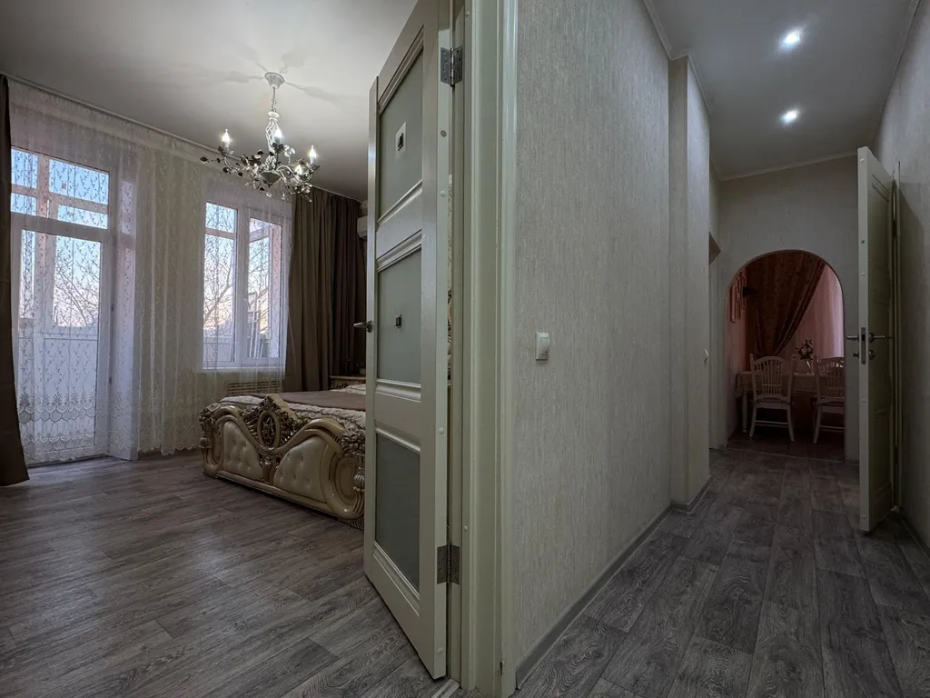 Двухкомнатная квартира рядом с Кремлем