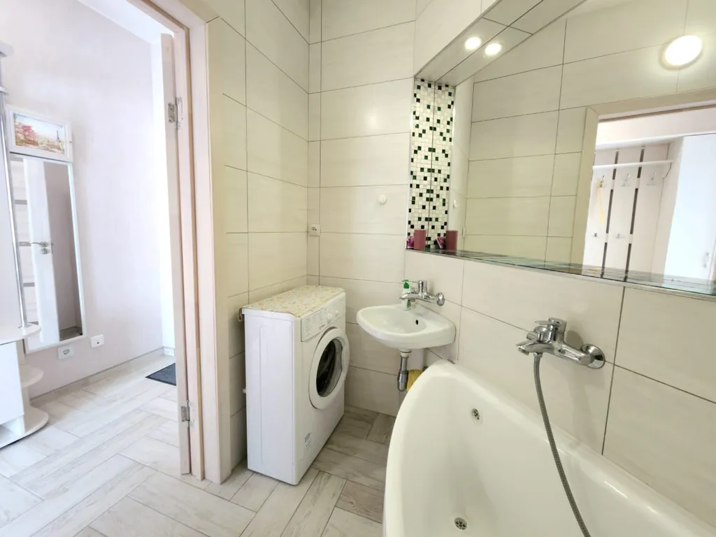 Романтичная светлая студия + велосипеды