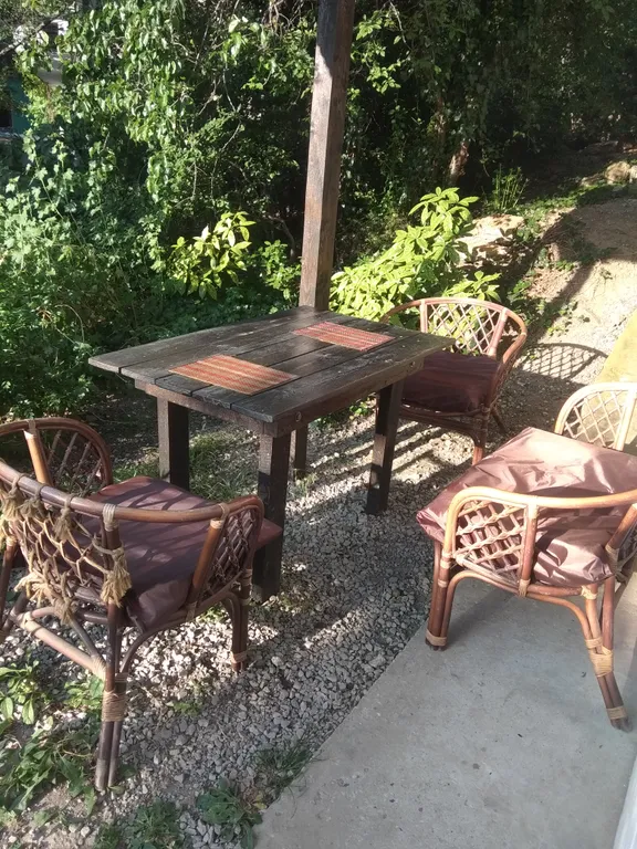 Коттедж Целый этаж в частном доме со своим садом и парковкой — Ялта