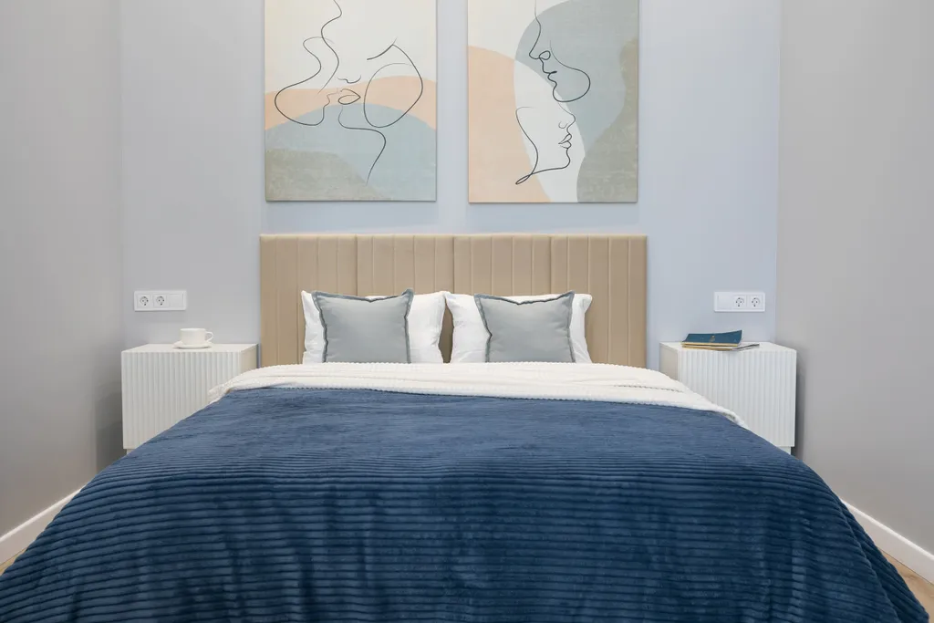 Вид на Неву, новый ремонт