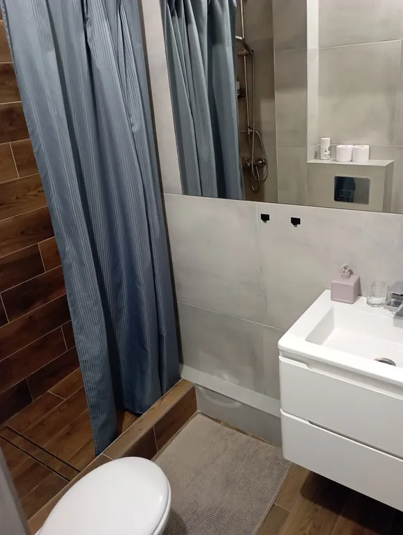 Квартира Квартира на тихой зелёной улице в центре у зоопарка — Калининград