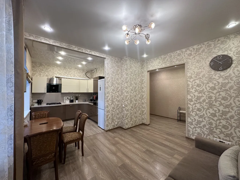 3-комнатная квартира с джакузи в центре Зеленогорска