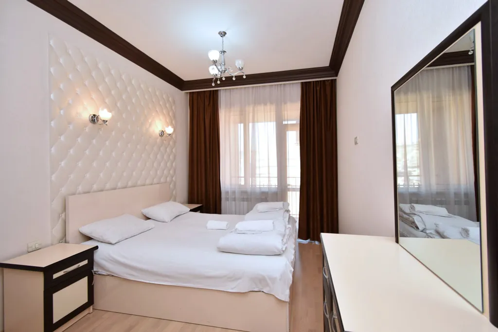 Apartment on Pavstos