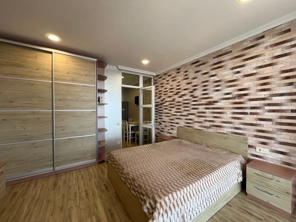 Квартира с прямым видом на море — аренда посуточно в Отрадное