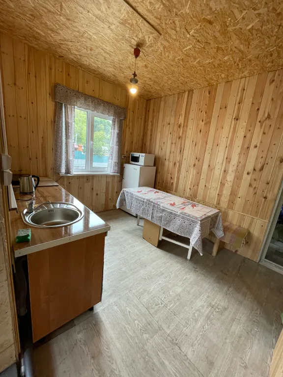 Дом на озере Байкал