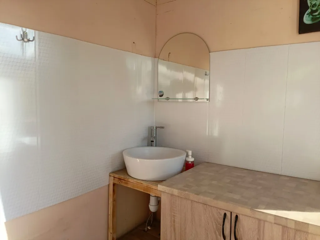 Квартира Бюджетный двухместный номер с 2 раздельными кроватями и своим туалетом — Бжид