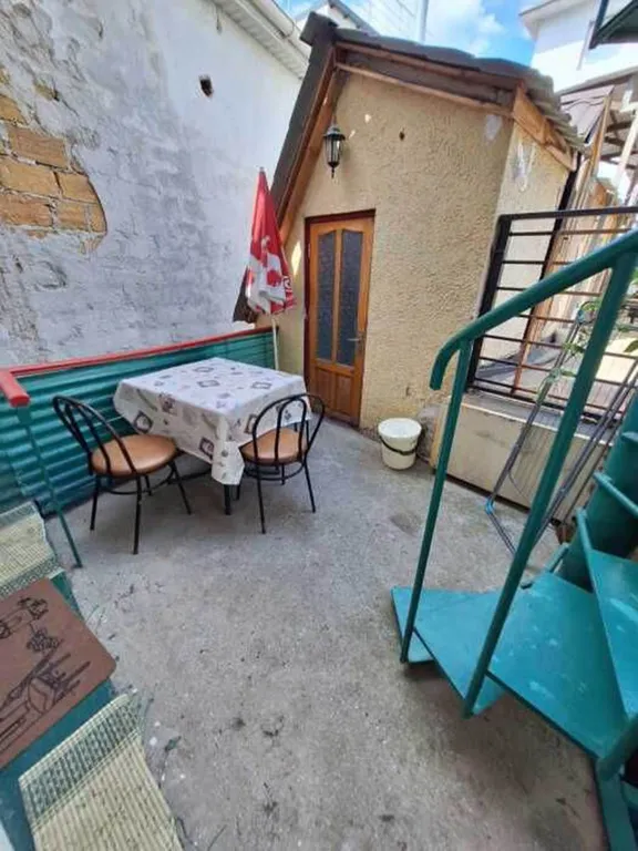 Двухкомнатный коттедж у моря